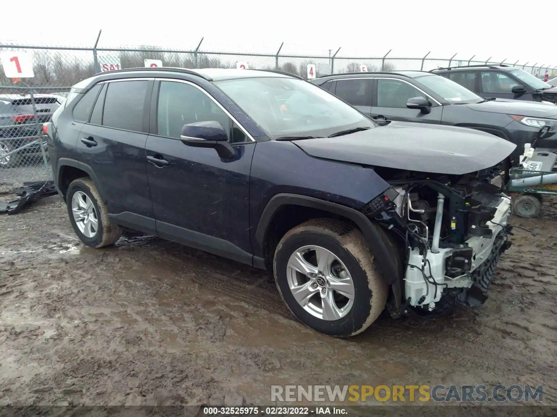 1 Photograph of a damaged car 2T3P1RFV3MW193202 TOYOTA RAV4 2021