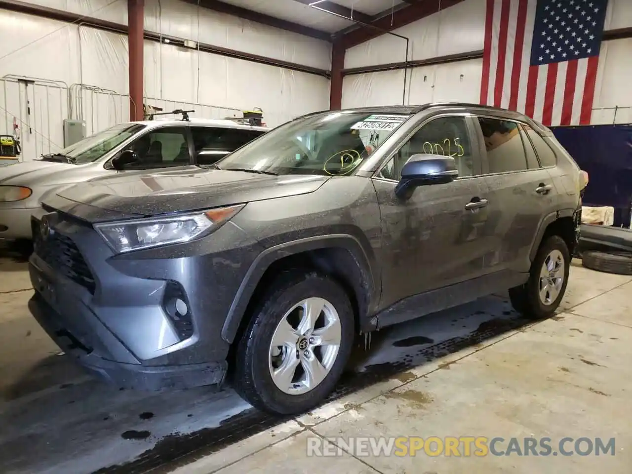 2 Photograph of a damaged car 2T3P1RFV3MW208409 TOYOTA RAV4 2021