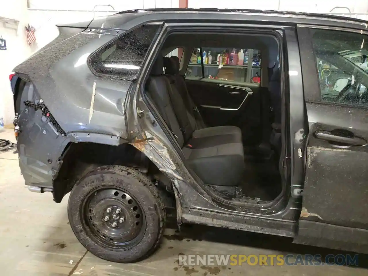 9 Photograph of a damaged car 2T3P1RFV3MW208409 TOYOTA RAV4 2021