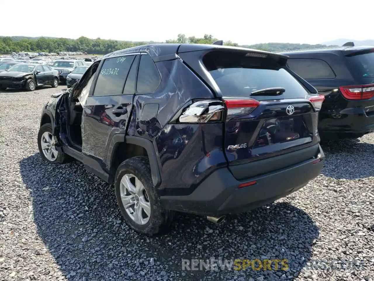 3 Photograph of a damaged car 2T3P1RFV3MW213707 TOYOTA RAV4 2021