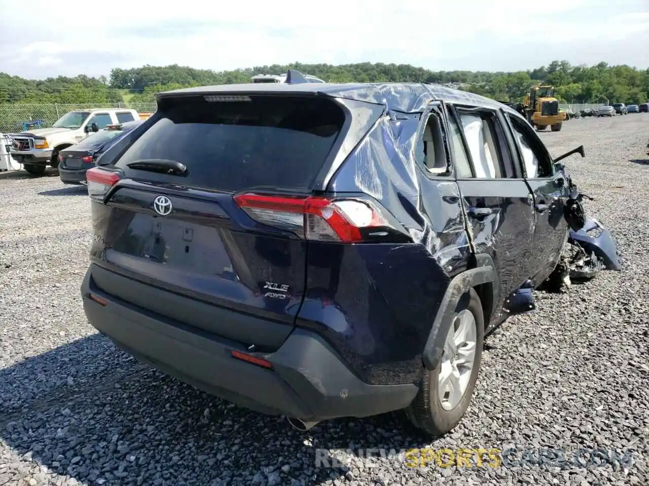 4 Photograph of a damaged car 2T3P1RFV3MW213707 TOYOTA RAV4 2021