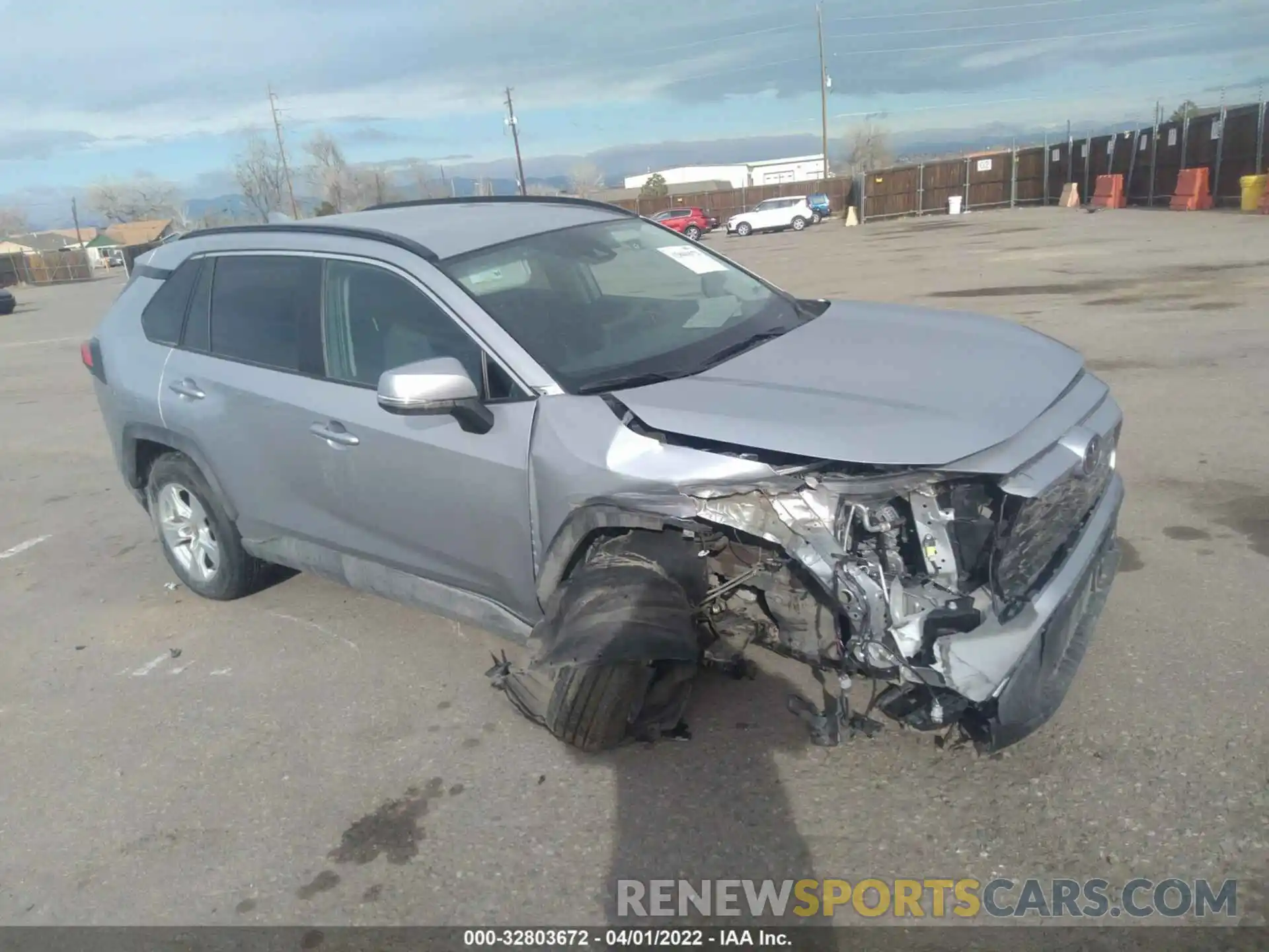 1 Photograph of a damaged car 2T3P1RFV3MW224044 TOYOTA RAV4 2021