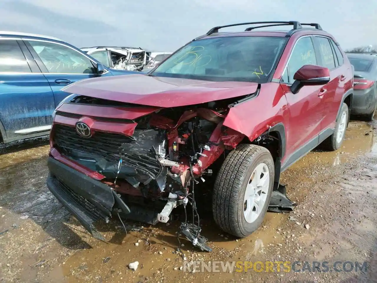 2 Photograph of a damaged car 2T3P1RFV3MW226702 TOYOTA RAV4 2021