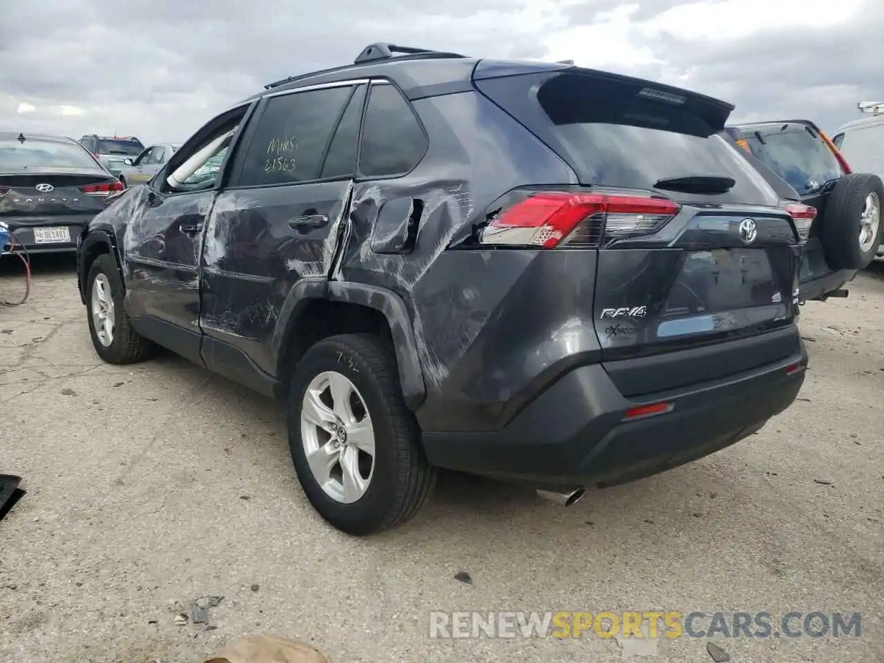 3 Photograph of a damaged car 2T3P1RFV4MC144933 TOYOTA RAV4 2021