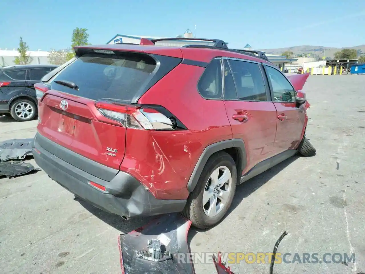 4 Photograph of a damaged car 2T3P1RFV4MC149775 TOYOTA RAV4 2021