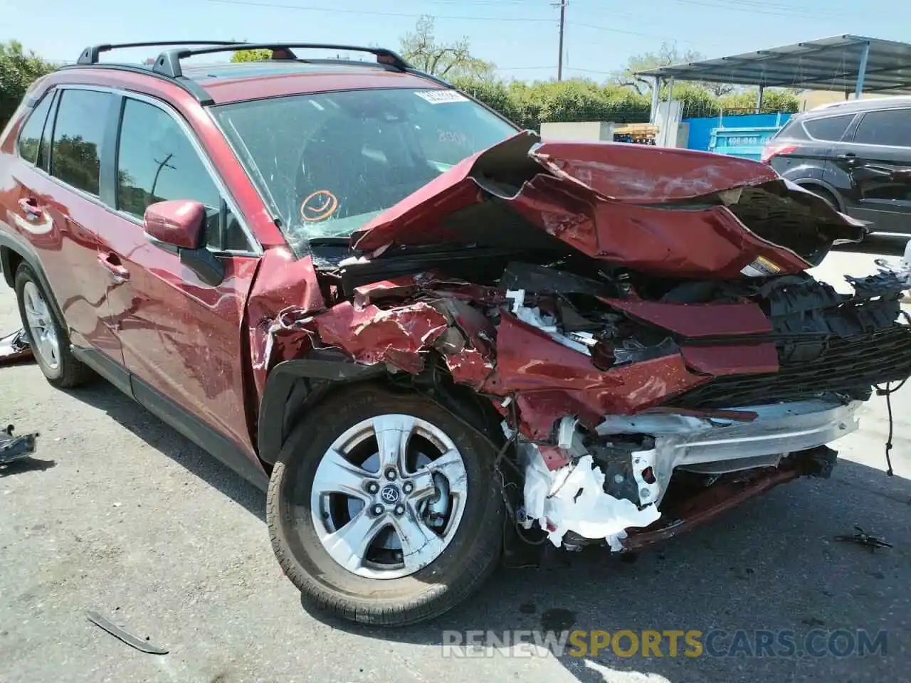 9 Photograph of a damaged car 2T3P1RFV4MC149775 TOYOTA RAV4 2021