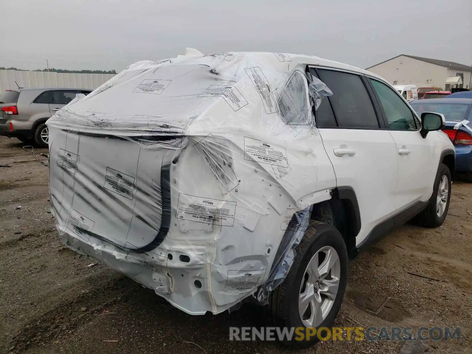 4 Photograph of a damaged car 2T3P1RFV4MC156645 TOYOTA RAV4 2021