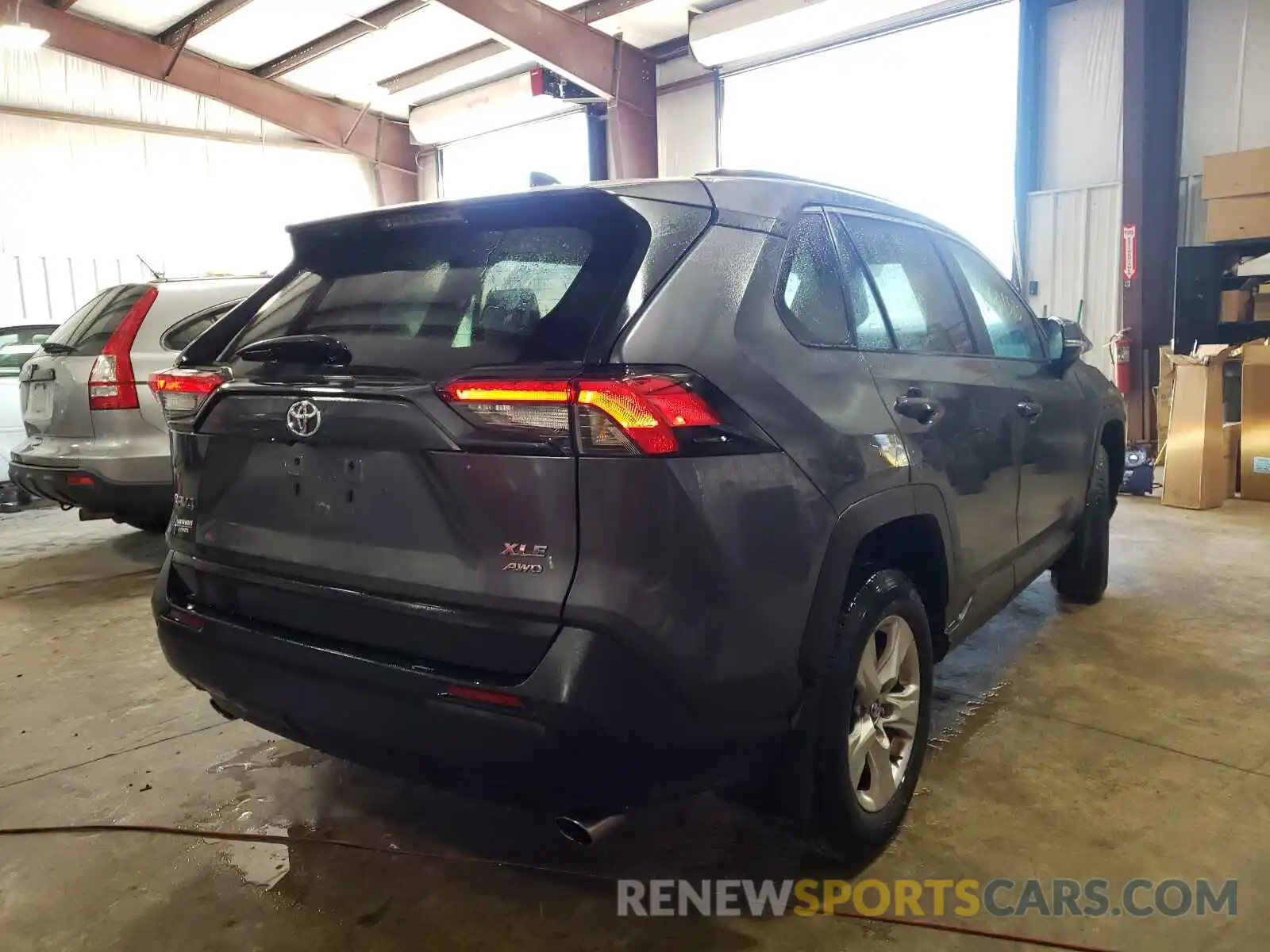 4 Photograph of a damaged car 2T3P1RFV4MC164048 TOYOTA RAV4 2021