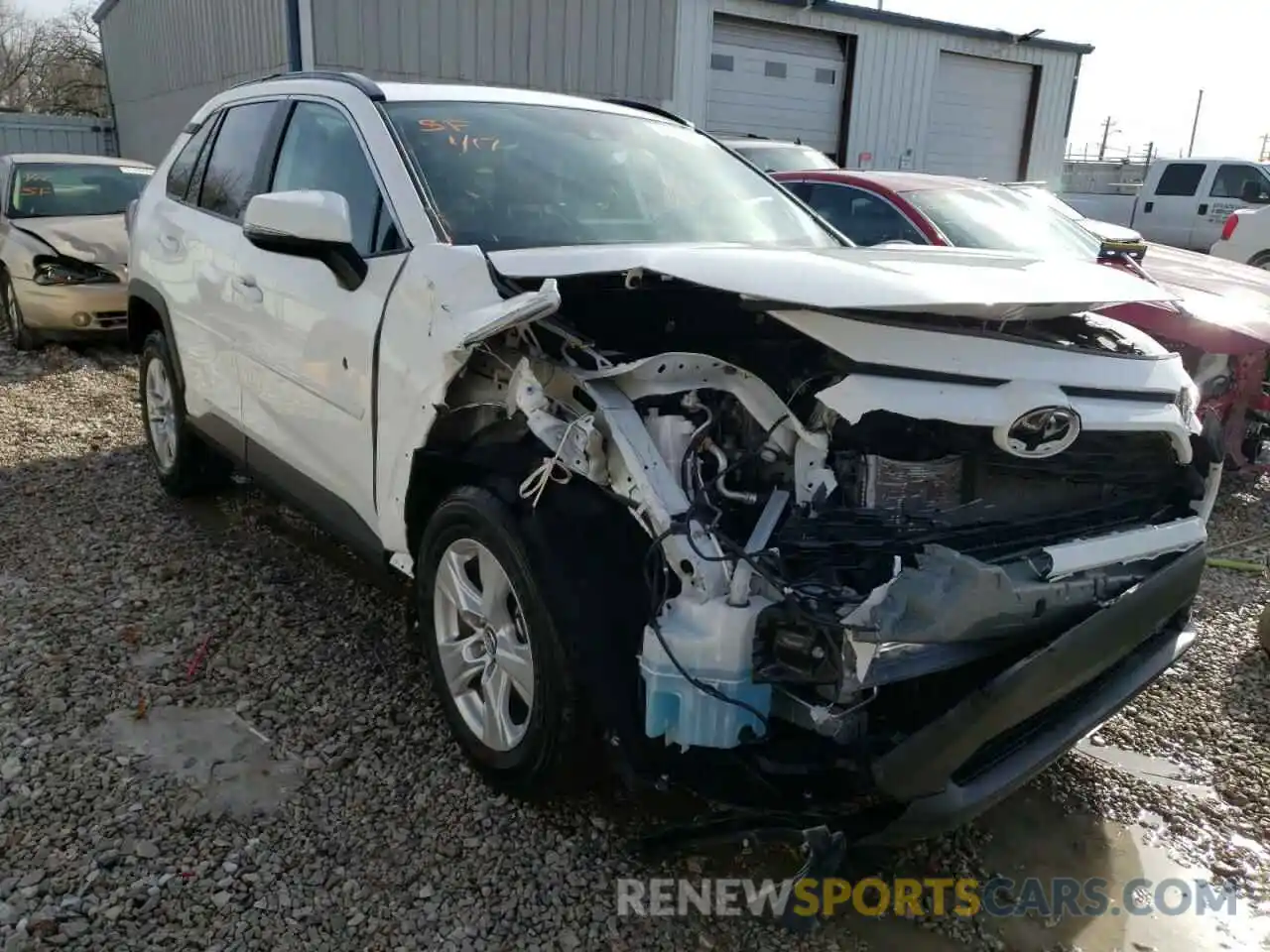 1 Photograph of a damaged car 2T3P1RFV4MC165037 TOYOTA RAV4 2021