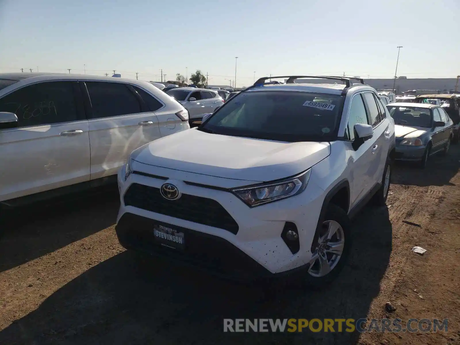 2 Photograph of a damaged car 2T3P1RFV4MC166219 TOYOTA RAV4 2021