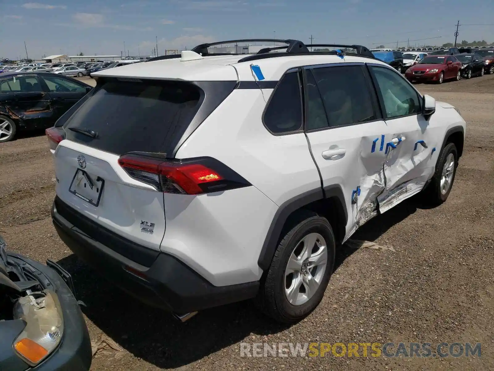 4 Photograph of a damaged car 2T3P1RFV4MC166219 TOYOTA RAV4 2021