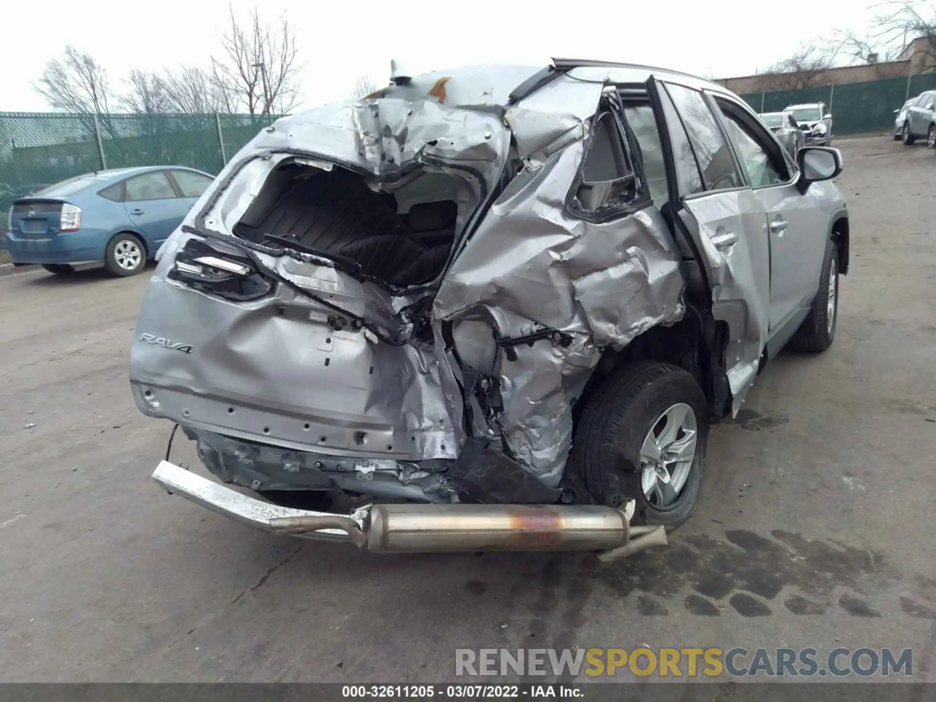 6 Фотография поврежденного автомобиля 2T3P1RFV4MC166642 TOYOTA RAV4 2021