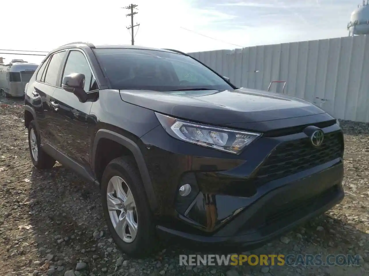 1 Photograph of a damaged car 2T3P1RFV4MC170982 TOYOTA RAV4 2021