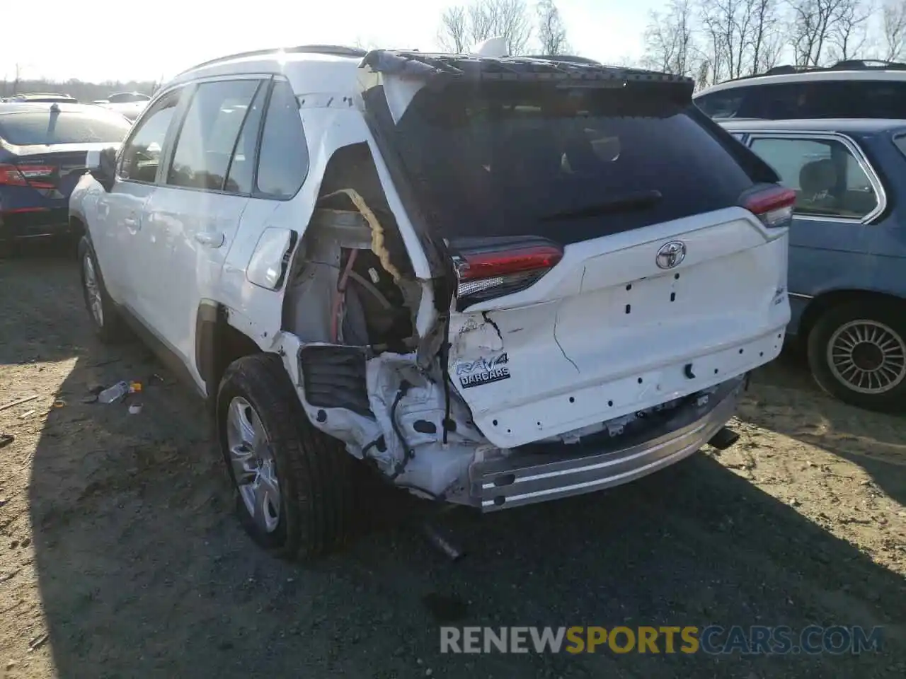 3 Photograph of a damaged car 2T3P1RFV4MC173347 TOYOTA RAV4 2021