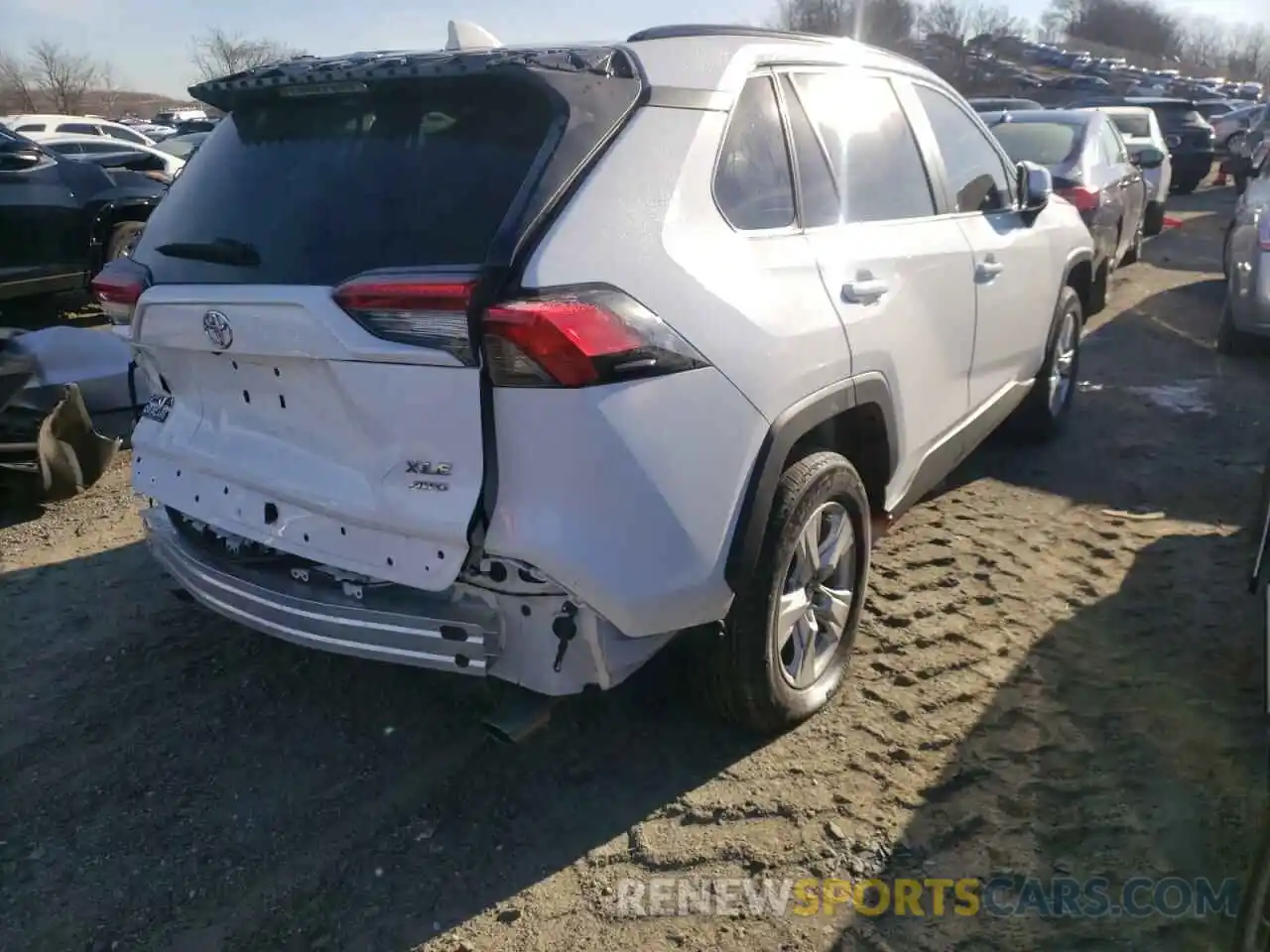 4 Фотография поврежденного автомобиля 2T3P1RFV4MC173347 TOYOTA RAV4 2021