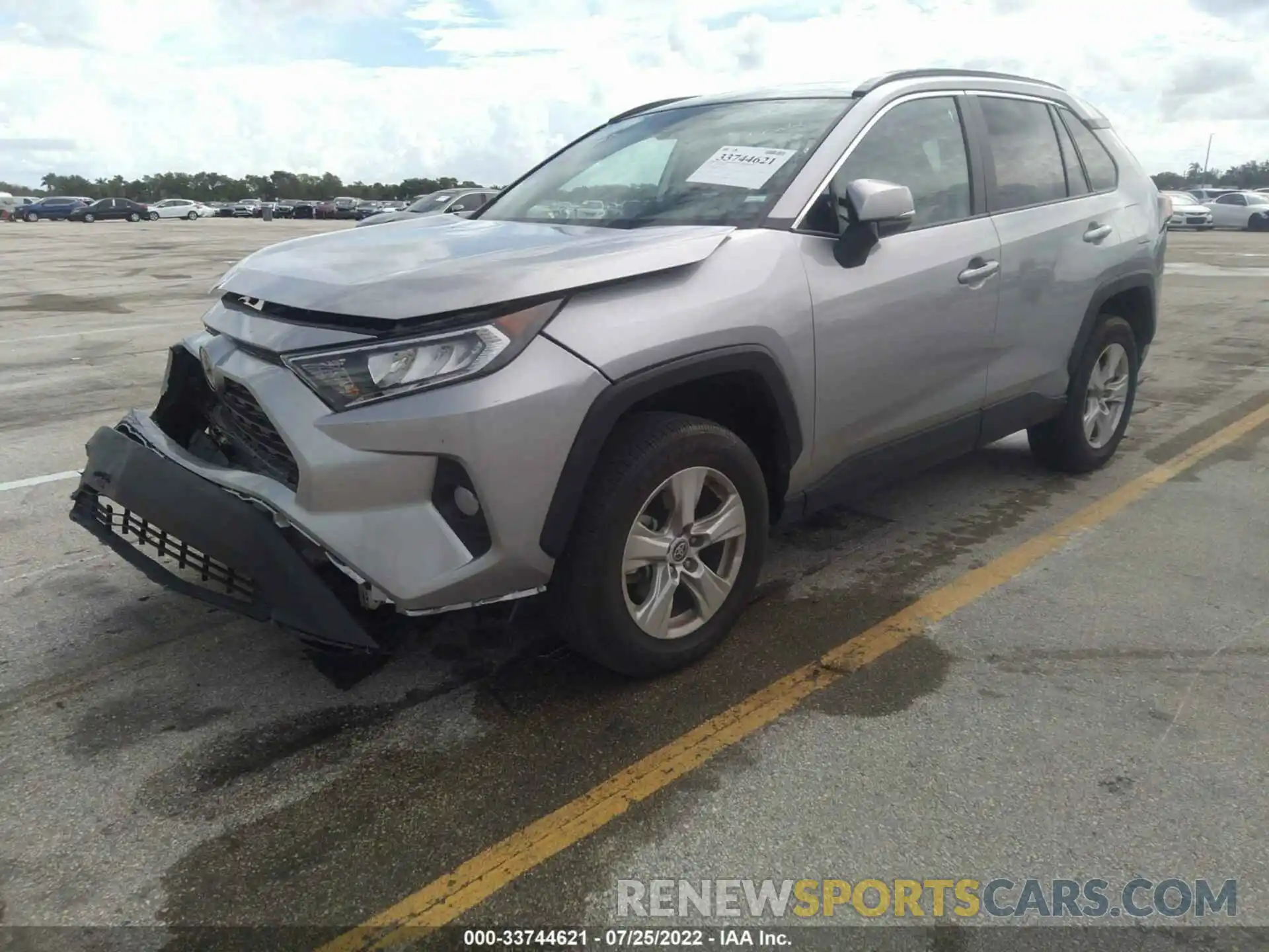 2 Photograph of a damaged car 2T3P1RFV4MC197339 TOYOTA RAV4 2021