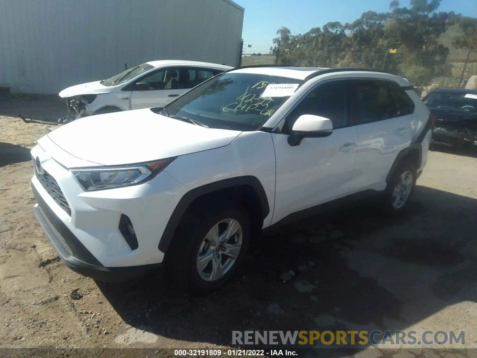 2 Photograph of a damaged car 2T3P1RFV4MC208789 TOYOTA RAV4 2021