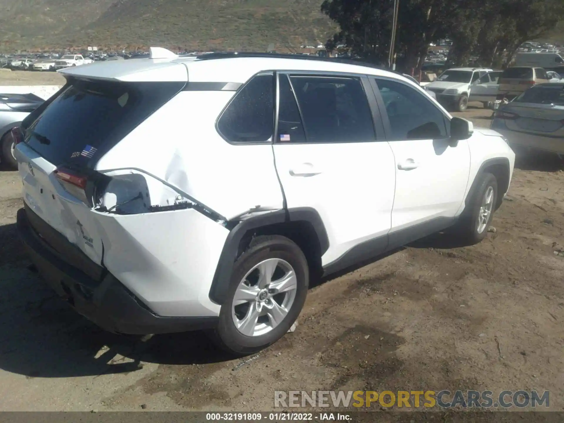 4 Photograph of a damaged car 2T3P1RFV4MC208789 TOYOTA RAV4 2021