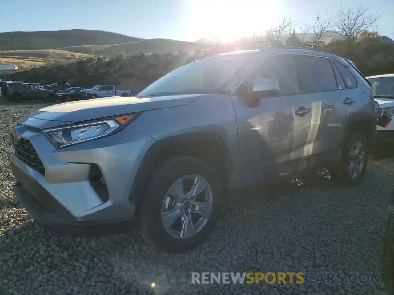 1 Photograph of a damaged car 2T3P1RFV4MC217718 TOYOTA RAV4 2021