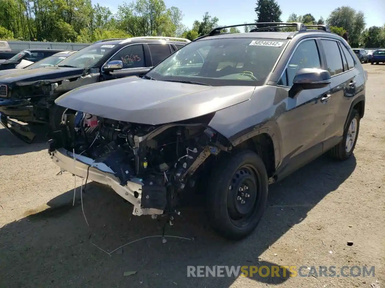 2 Photograph of a damaged car 2T3P1RFV4MC231120 TOYOTA RAV4 2021