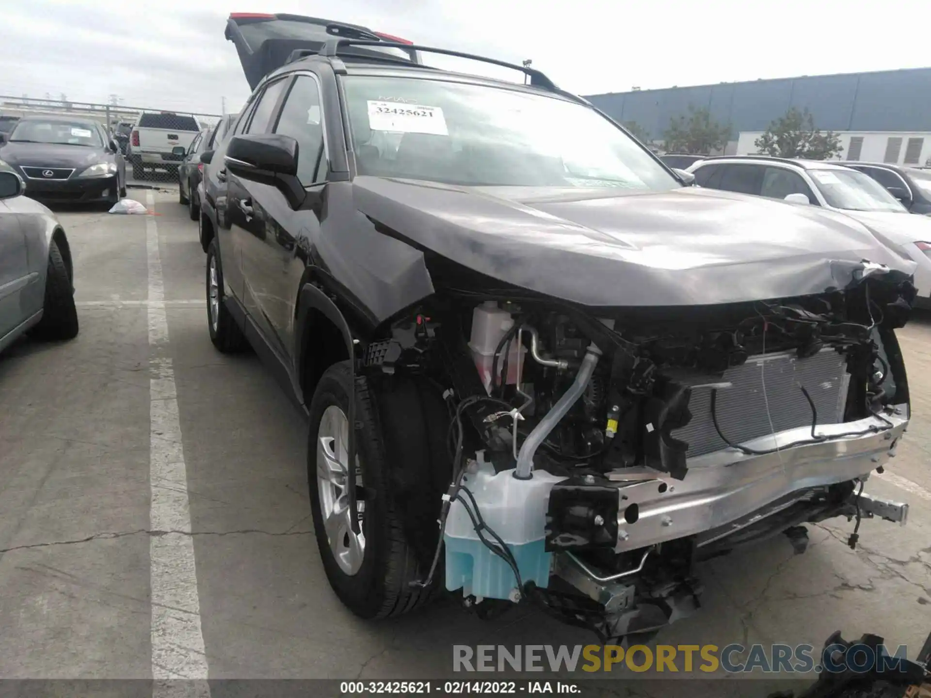 1 Photograph of a damaged car 2T3P1RFV4MC248631 TOYOTA RAV4 2021