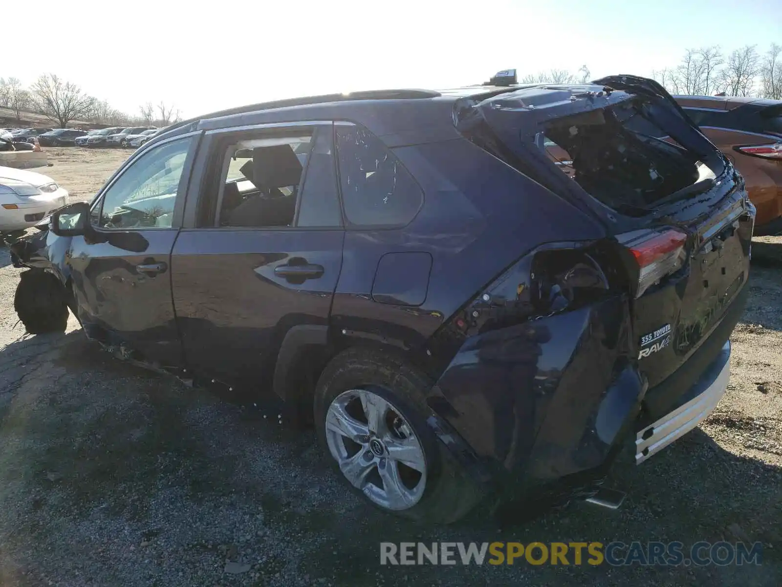 3 Photograph of a damaged car 2T3P1RFV4MW140220 TOYOTA RAV4 2021