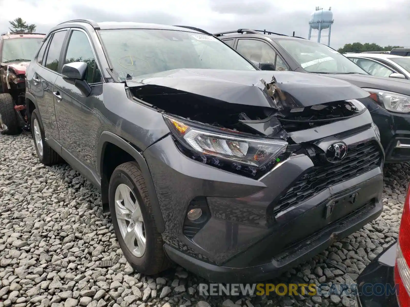 1 Photograph of a damaged car 2T3P1RFV4MW144204 TOYOTA RAV4 2021