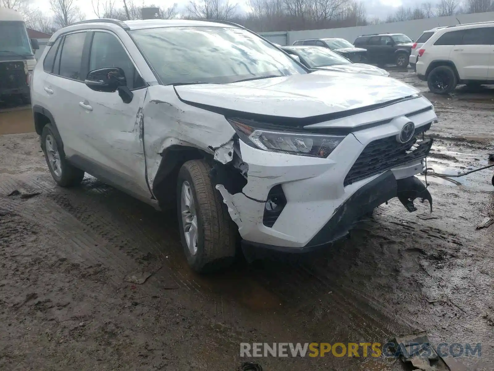 1 Photograph of a damaged car 2T3P1RFV4MW152058 TOYOTA RAV4 2021