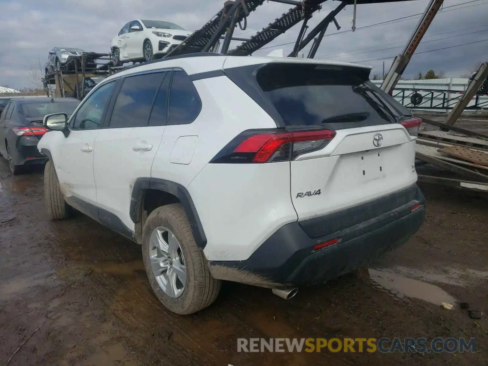 3 Photograph of a damaged car 2T3P1RFV4MW152058 TOYOTA RAV4 2021