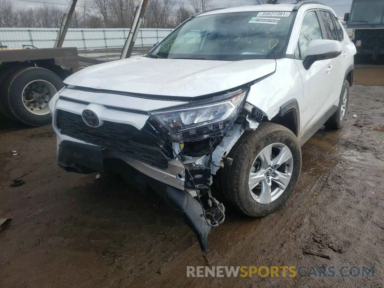 9 Photograph of a damaged car 2T3P1RFV4MW152058 TOYOTA RAV4 2021