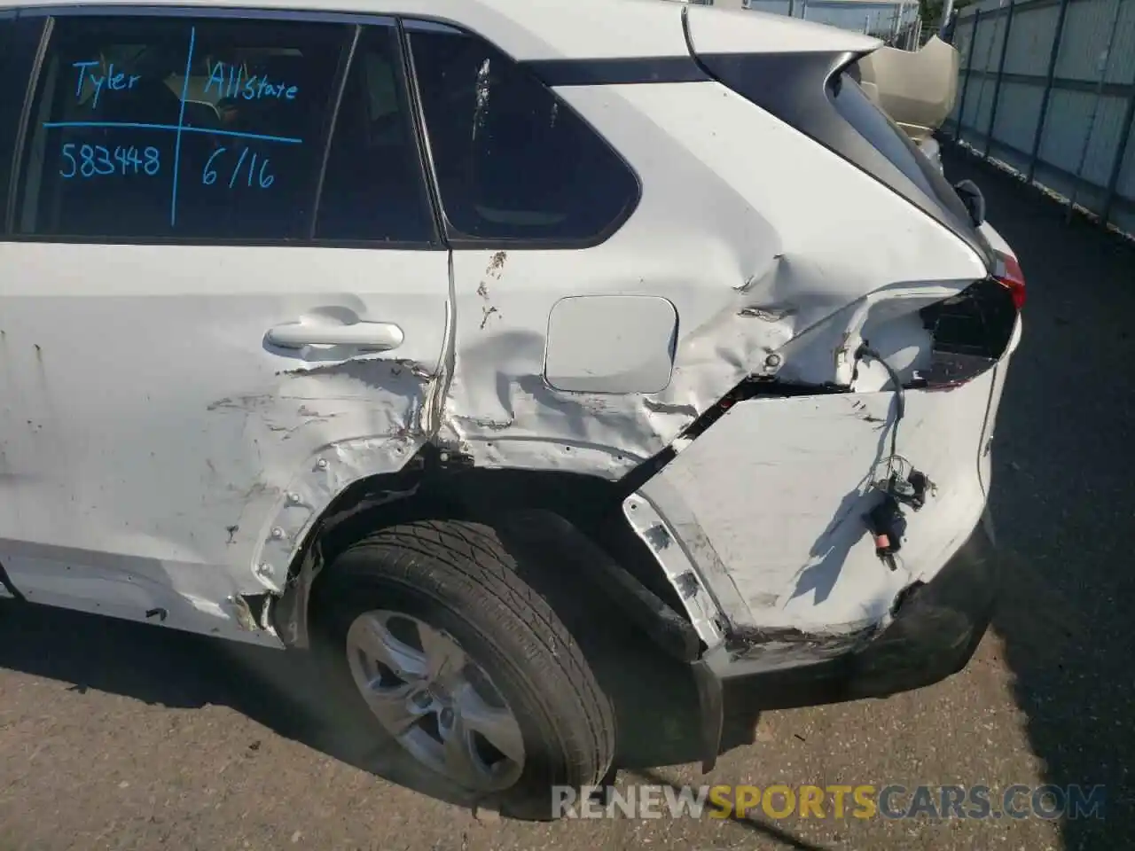 9 Photograph of a damaged car 2T3P1RFV4MW167692 TOYOTA RAV4 2021