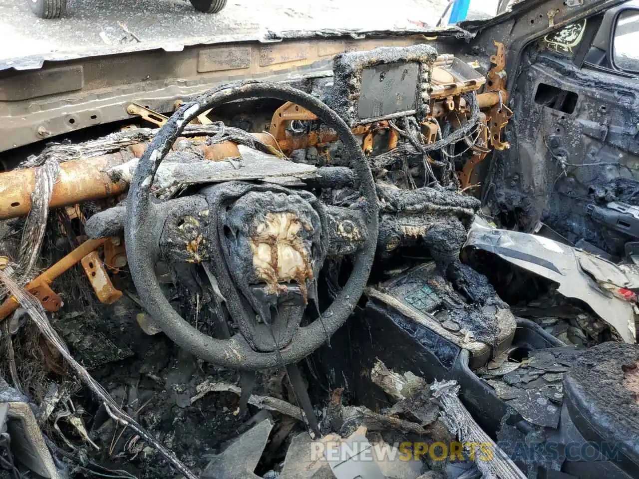 8 Photograph of a damaged car 2T3P1RFV4MW170799 TOYOTA RAV4 2021