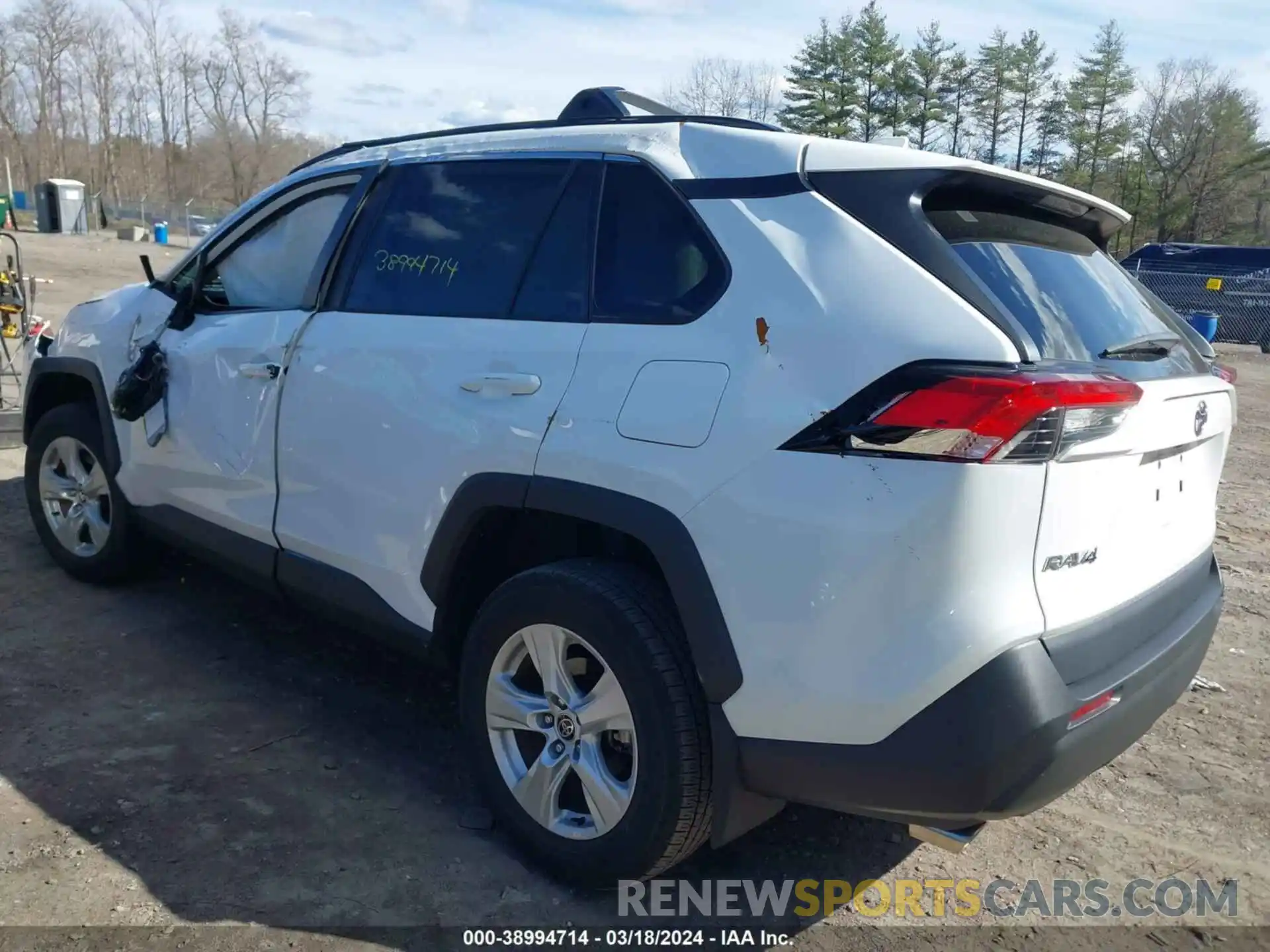 3 Photograph of a damaged car 2T3P1RFV4MW182497 TOYOTA RAV4 2021