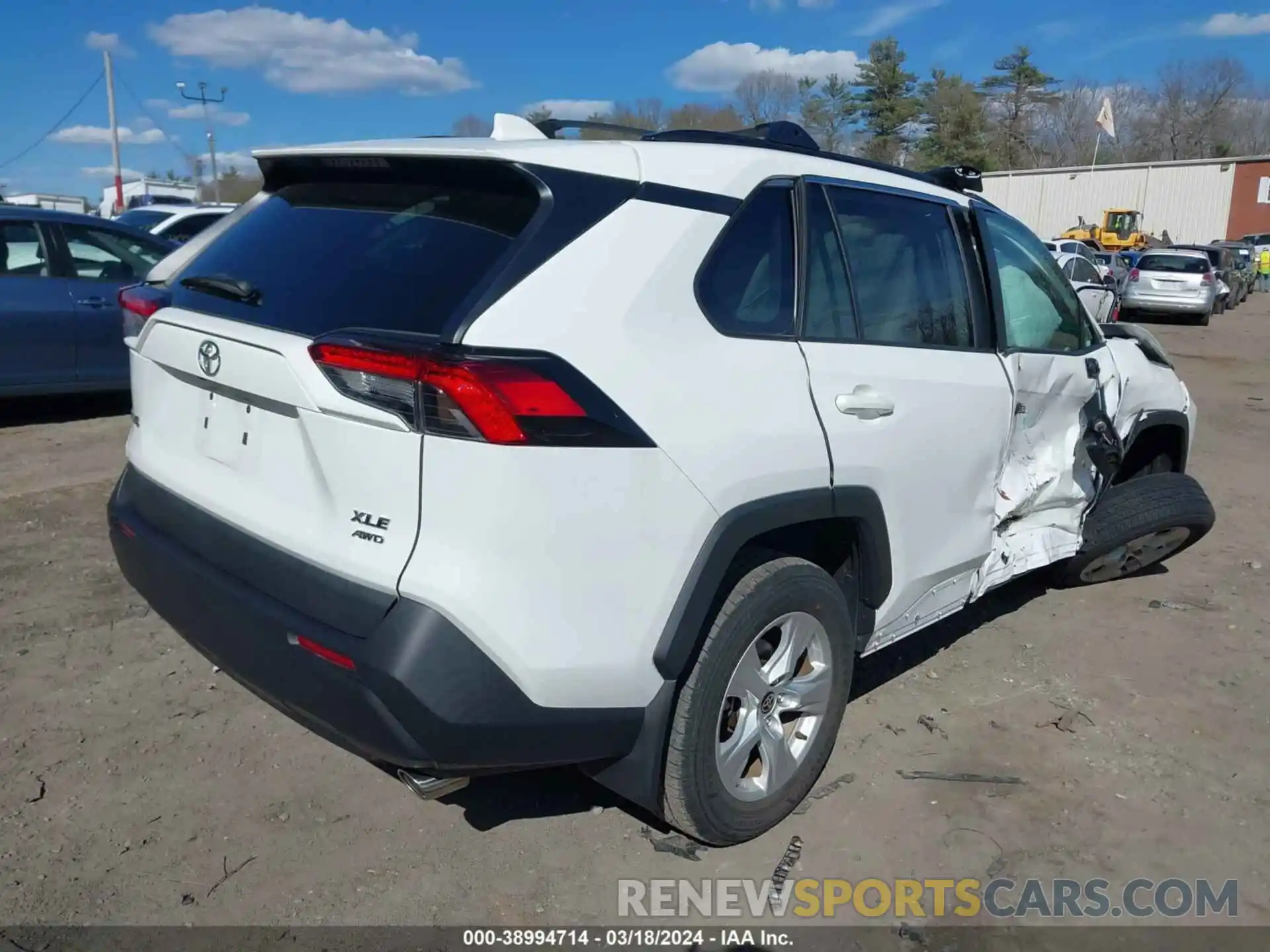 4 Photograph of a damaged car 2T3P1RFV4MW182497 TOYOTA RAV4 2021