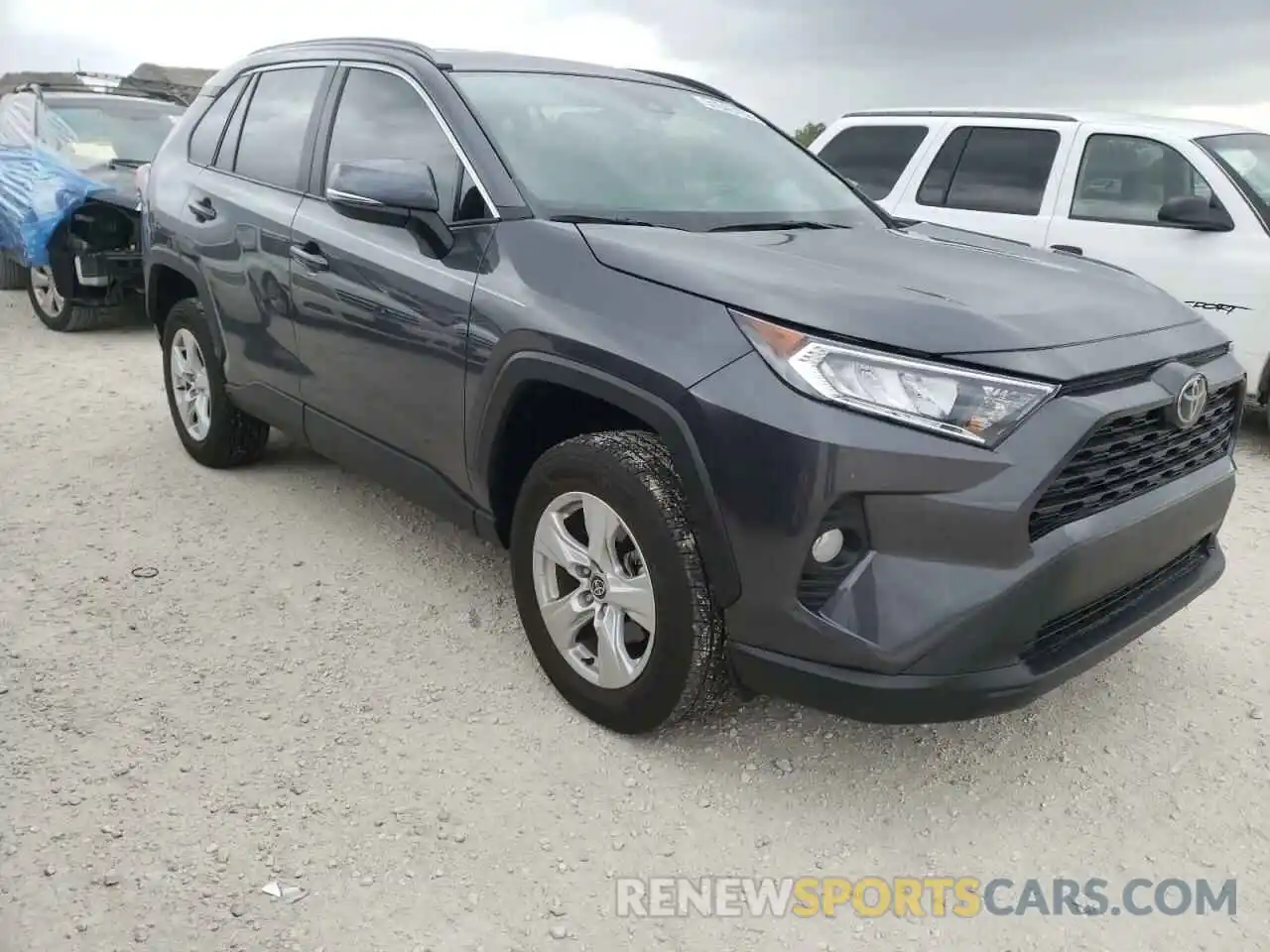 1 Photograph of a damaged car 2T3P1RFV4MW187148 TOYOTA RAV4 2021