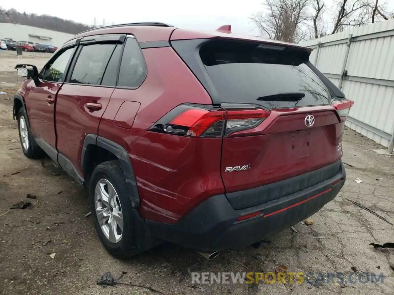 3 Photograph of a damaged car 2T3P1RFV4MW225350 TOYOTA RAV4 2021