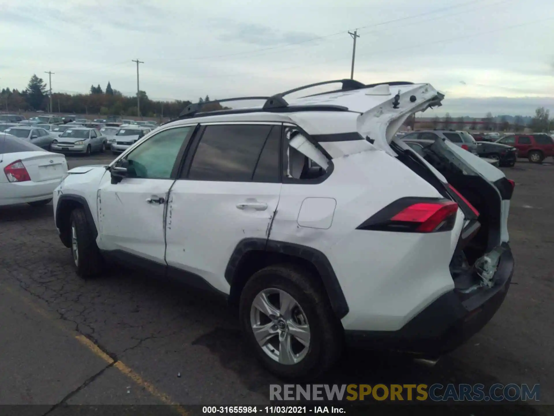 3 Photograph of a damaged car 2T3P1RFV5MC158159 TOYOTA RAV4 2021