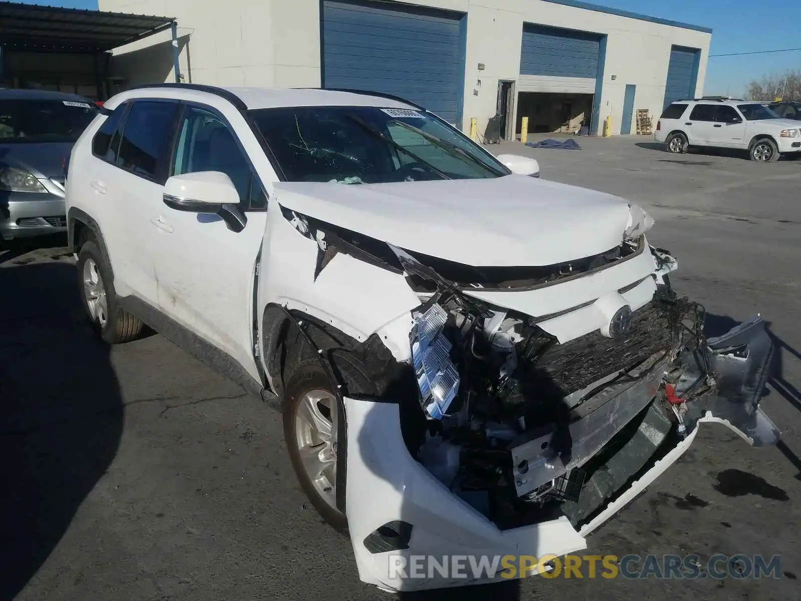 1 Photograph of a damaged car 2T3P1RFV5MC166455 TOYOTA RAV4 2021