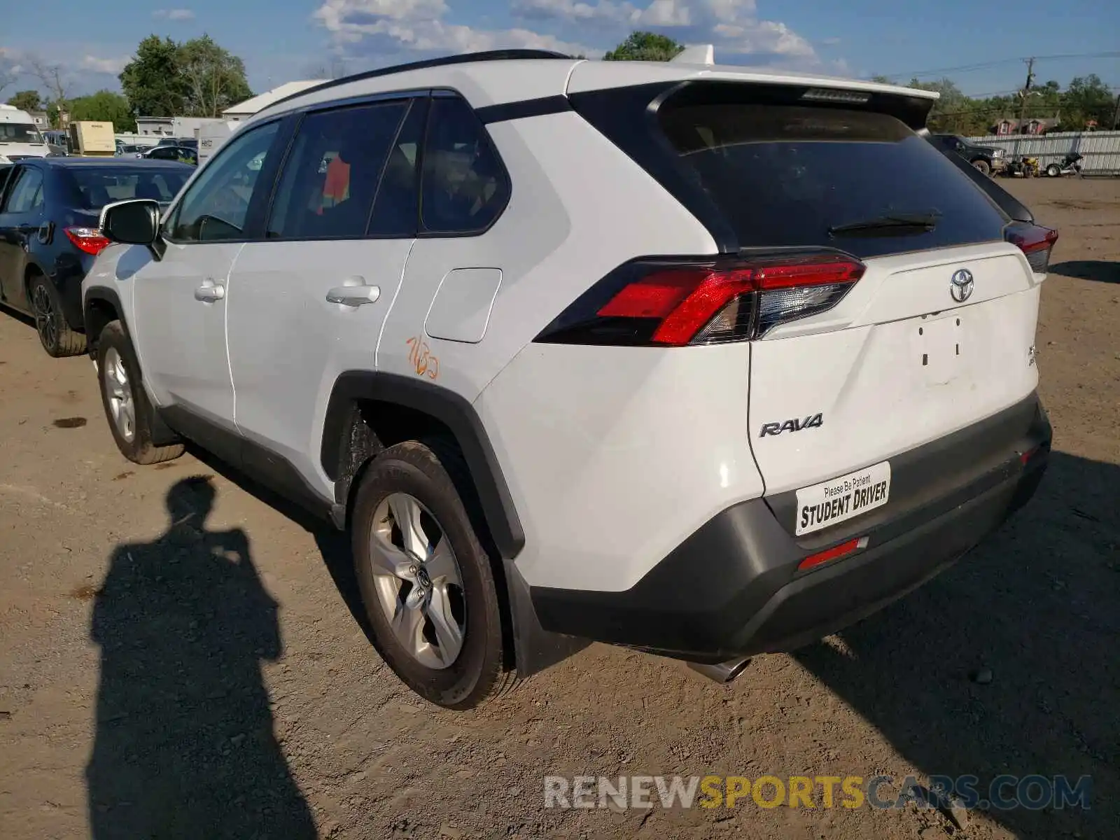 3 Photograph of a damaged car 2T3P1RFV5MC166942 TOYOTA RAV4 2021