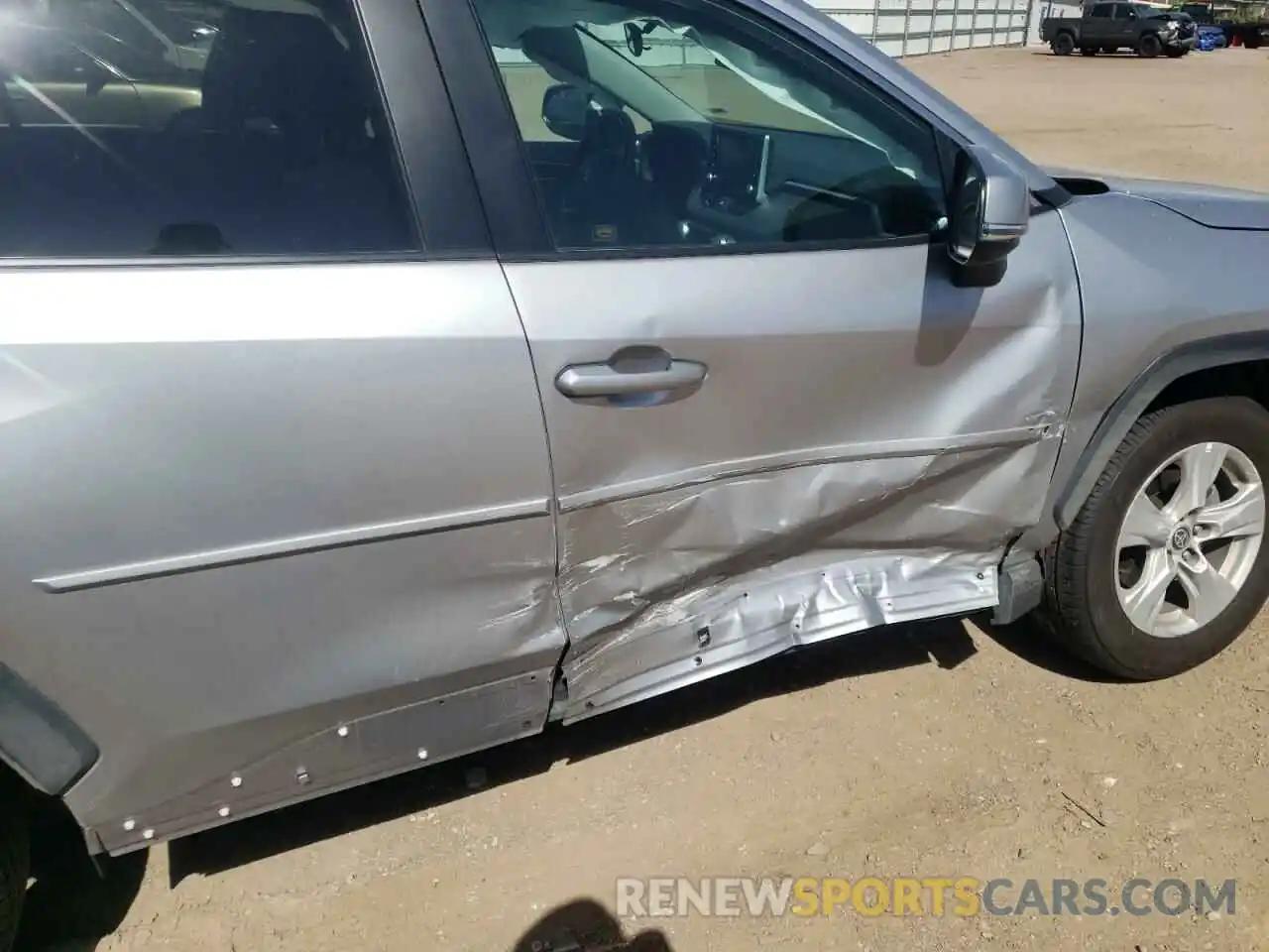 9 Photograph of a damaged car 2T3P1RFV5MC171588 TOYOTA RAV4 2021