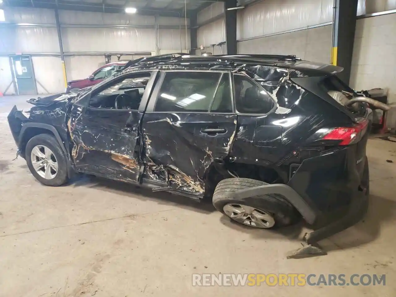 2 Photograph of a damaged car 2T3P1RFV5MC174894 TOYOTA RAV4 2021