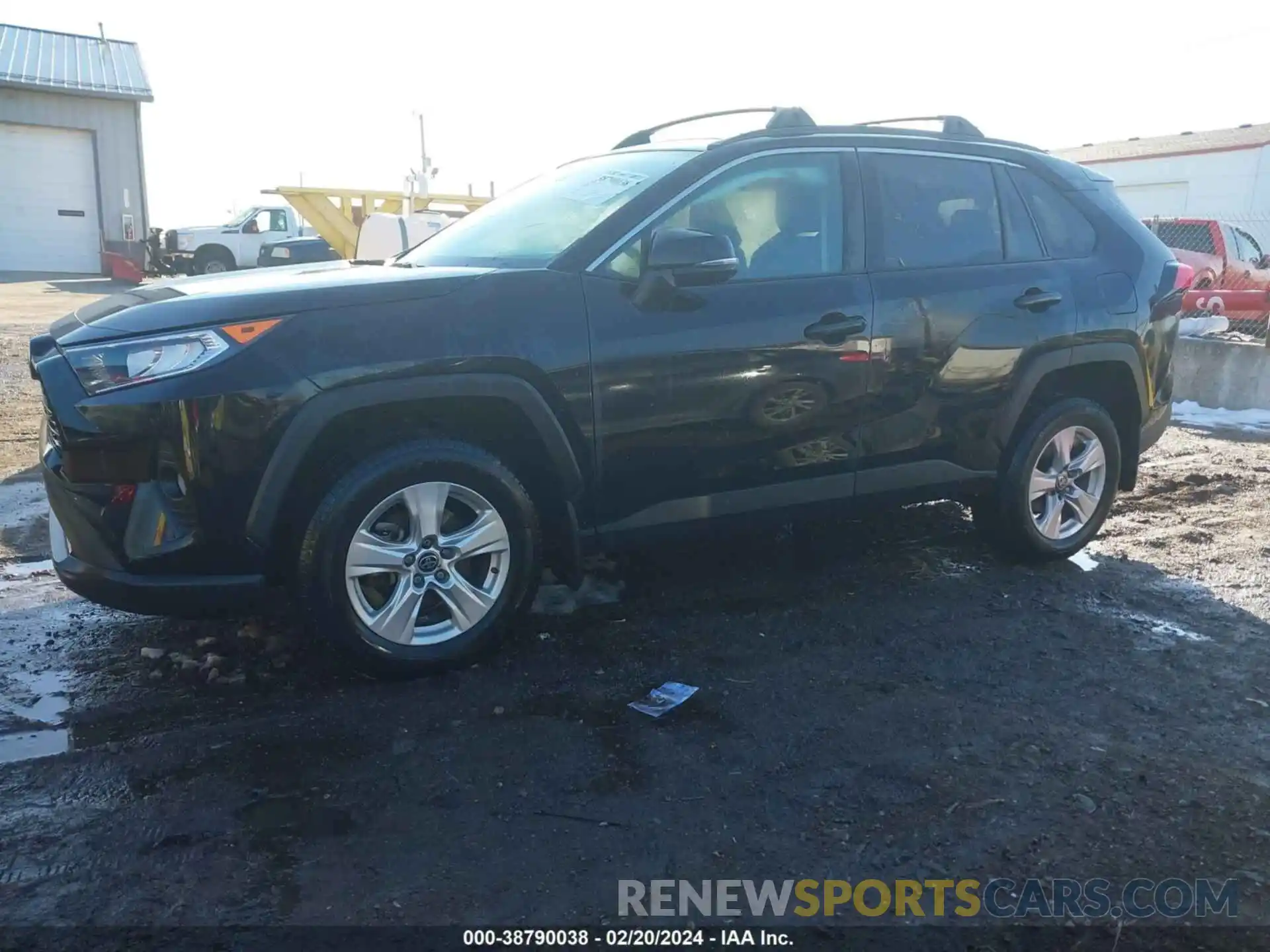 14 Photograph of a damaged car 2T3P1RFV5MC175785 TOYOTA RAV4 2021