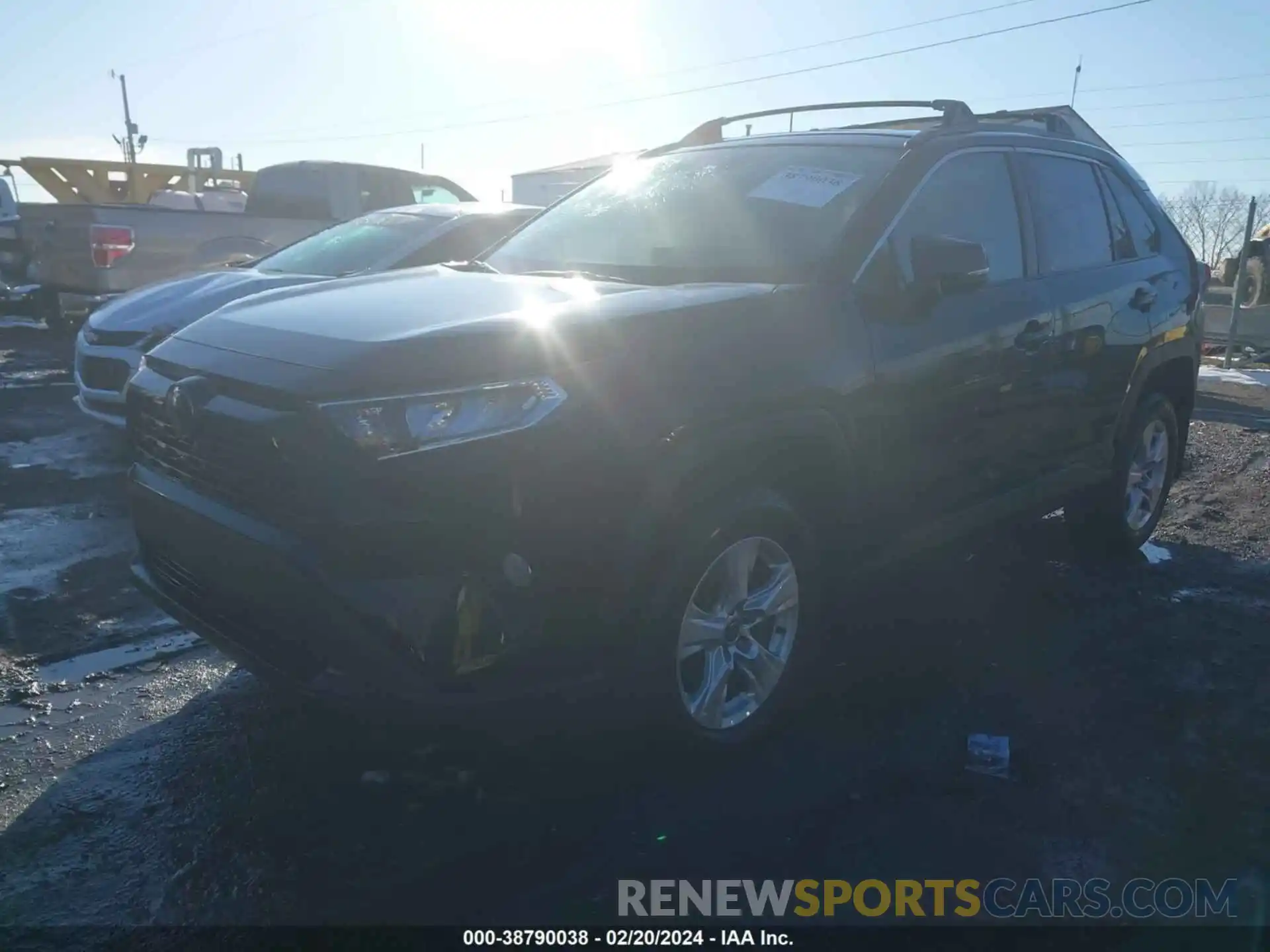 2 Photograph of a damaged car 2T3P1RFV5MC175785 TOYOTA RAV4 2021