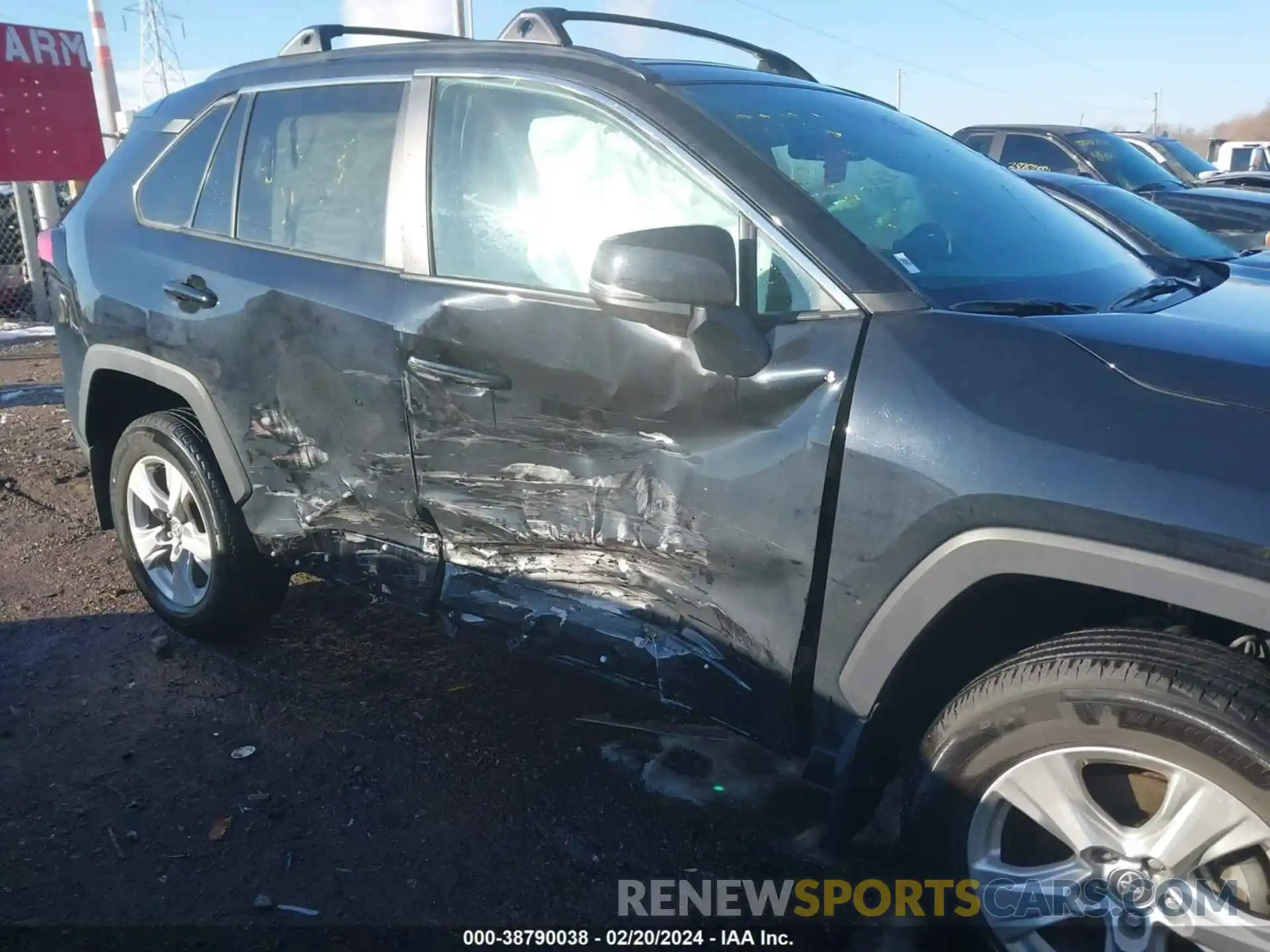 6 Photograph of a damaged car 2T3P1RFV5MC175785 TOYOTA RAV4 2021