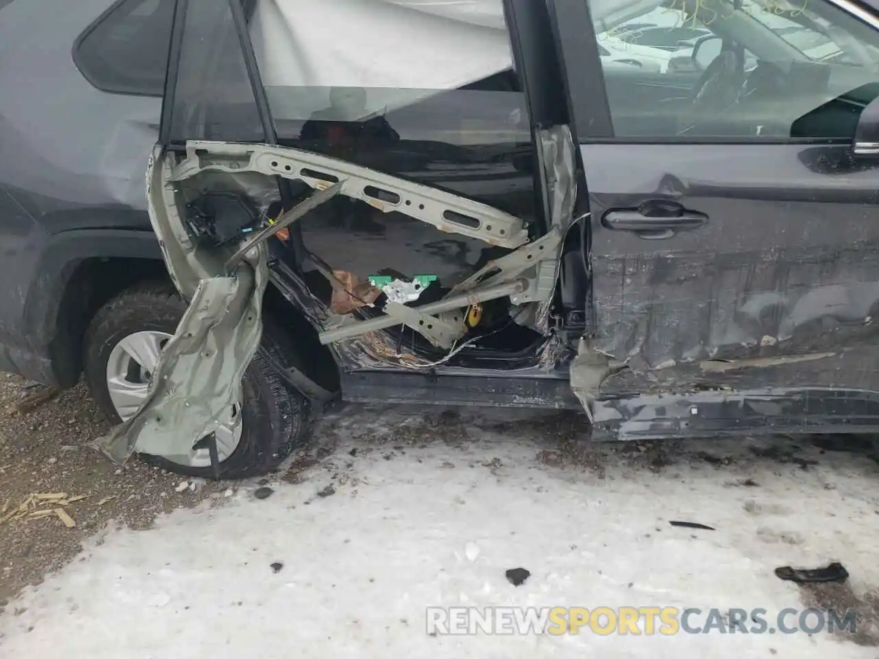 9 Photograph of a damaged car 2T3P1RFV5MC238819 TOYOTA RAV4 2021