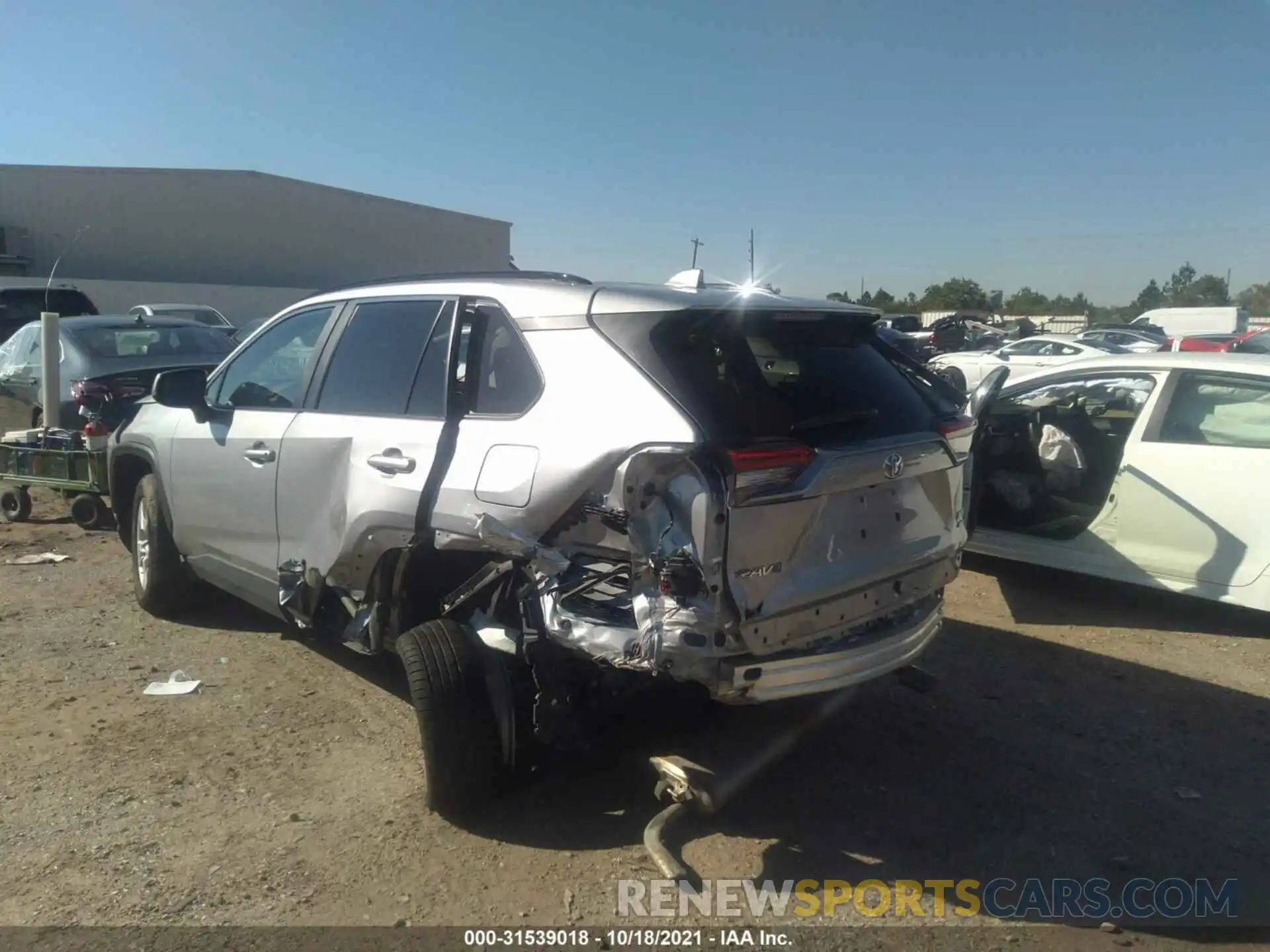 3 Photograph of a damaged car 2T3P1RFV5MW142896 TOYOTA RAV4 2021