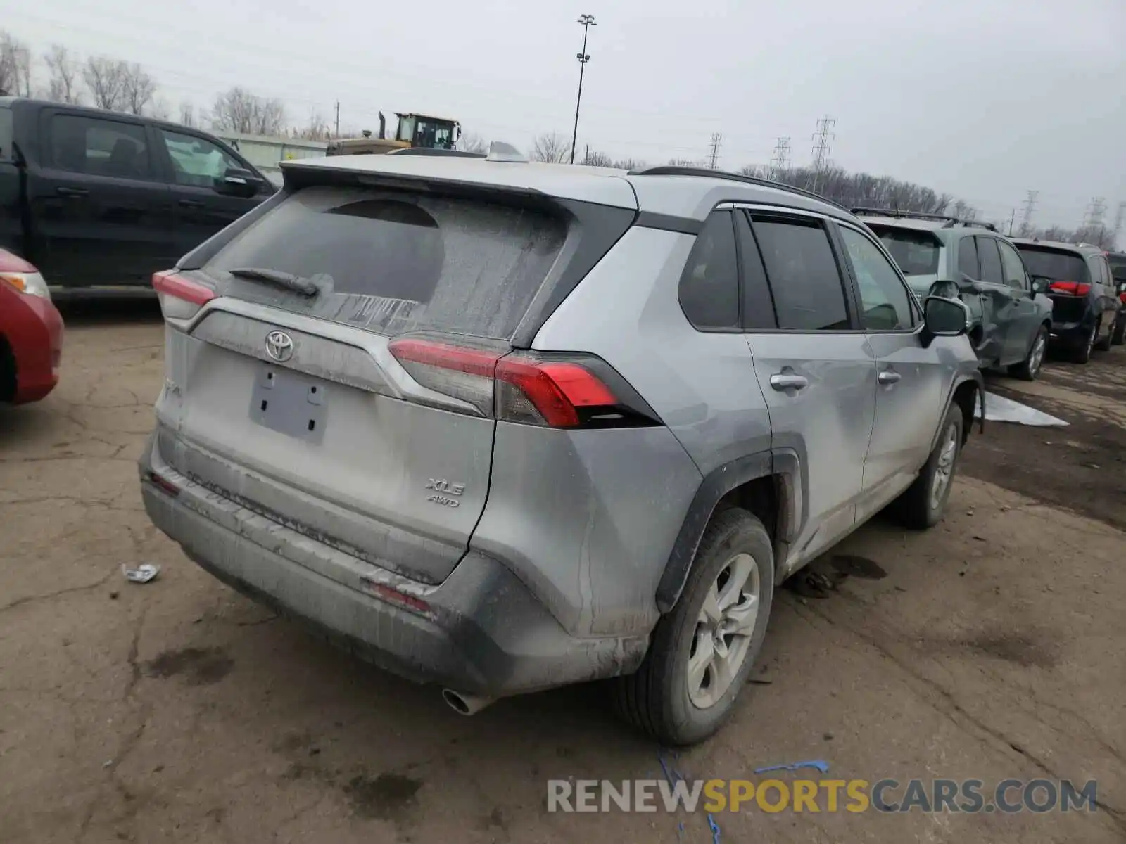 4 Photograph of a damaged car 2T3P1RFV5MW151551 TOYOTA RAV4 2021