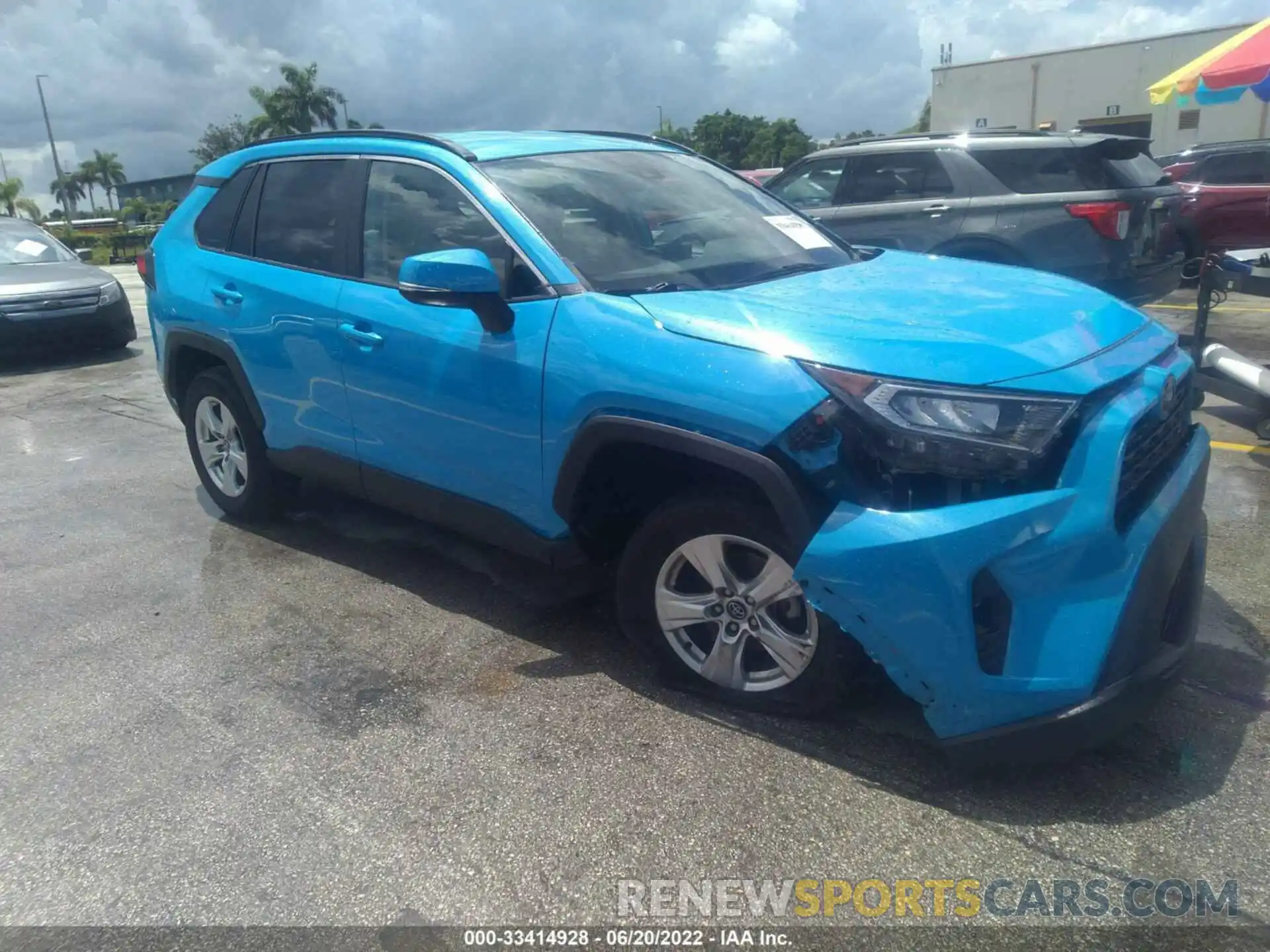 1 Photograph of a damaged car 2T3P1RFV5MW157513 TOYOTA RAV4 2021