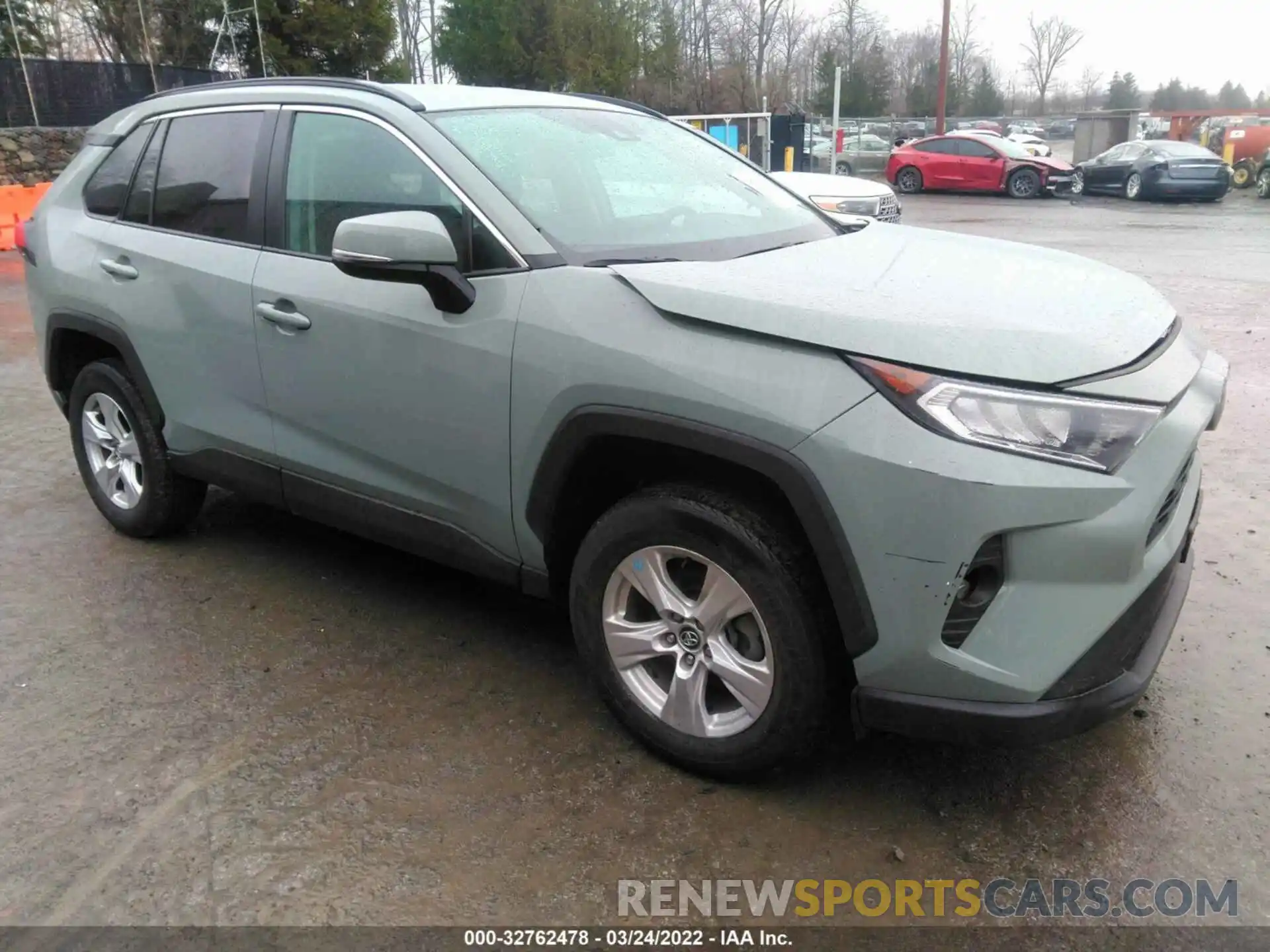 1 Photograph of a damaged car 2T3P1RFV5MW157768 TOYOTA RAV4 2021