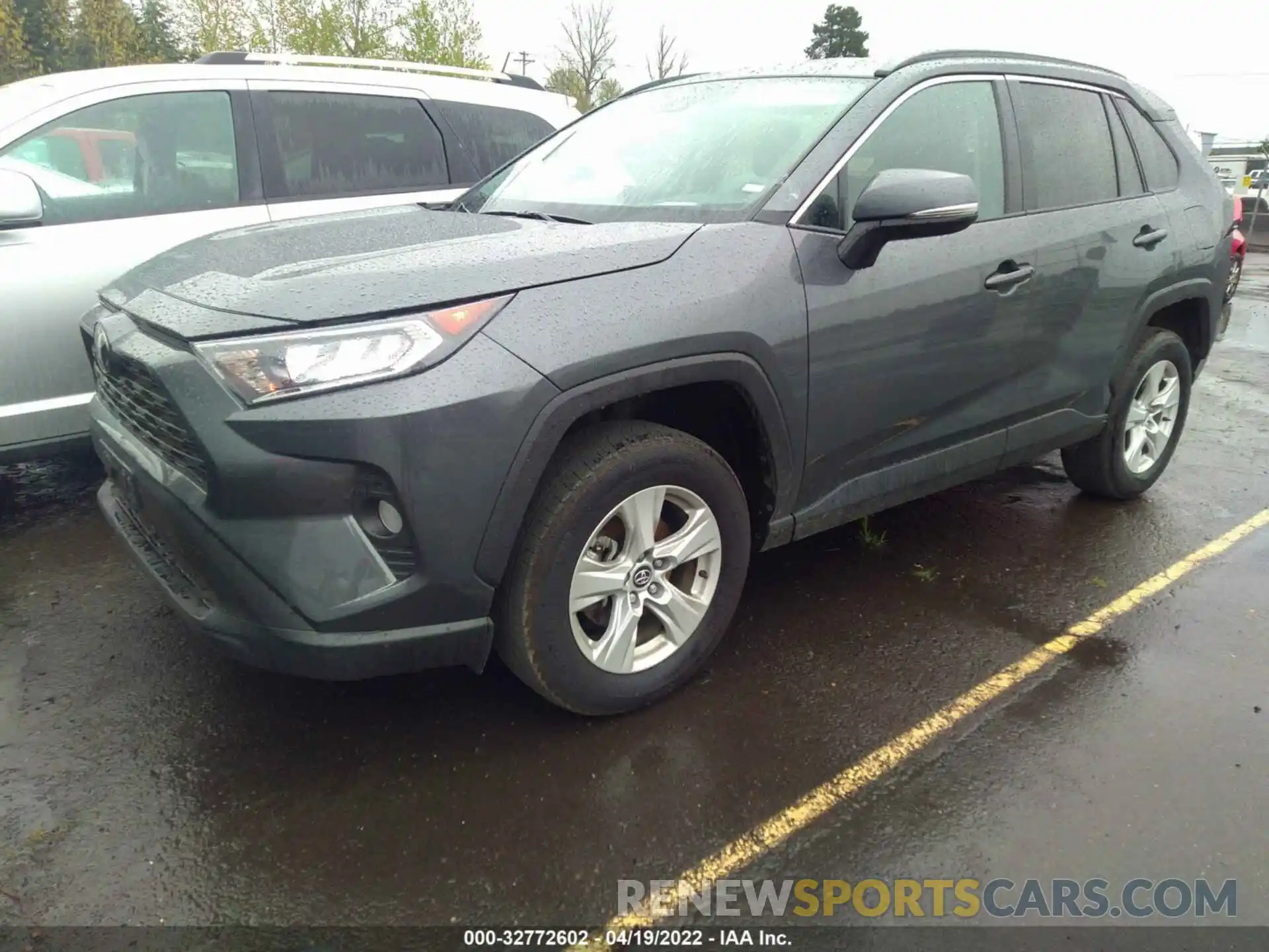 2 Photograph of a damaged car 2T3P1RFV5MW159262 TOYOTA RAV4 2021